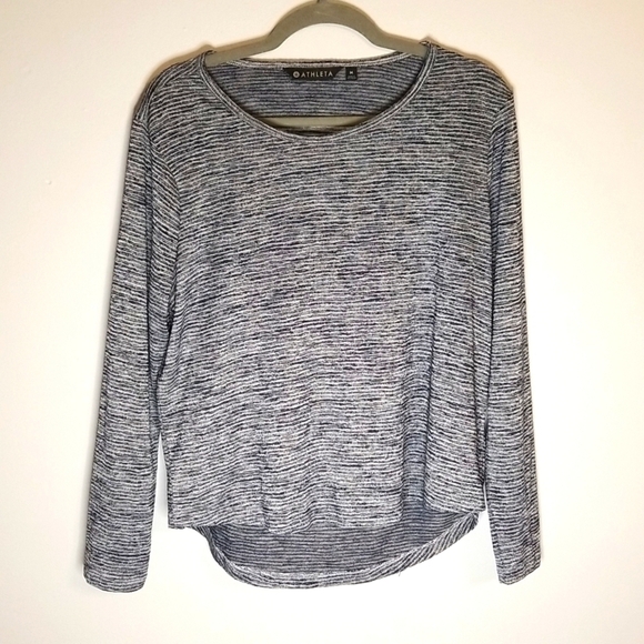 Athleta long sleeve grey top with back keyhole size Medium EUC - Picture 1 of 4